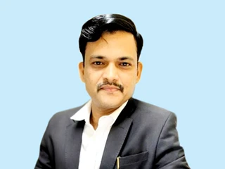 Adv. Prakash Salsingikar : Uniting Lawyers and engaging them in Social and National service