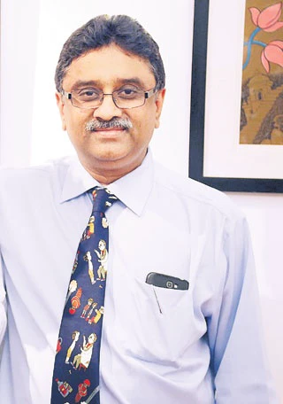 క్లిక్ చేస్తే కళ్లెదుటకే వైద్యుడు!!