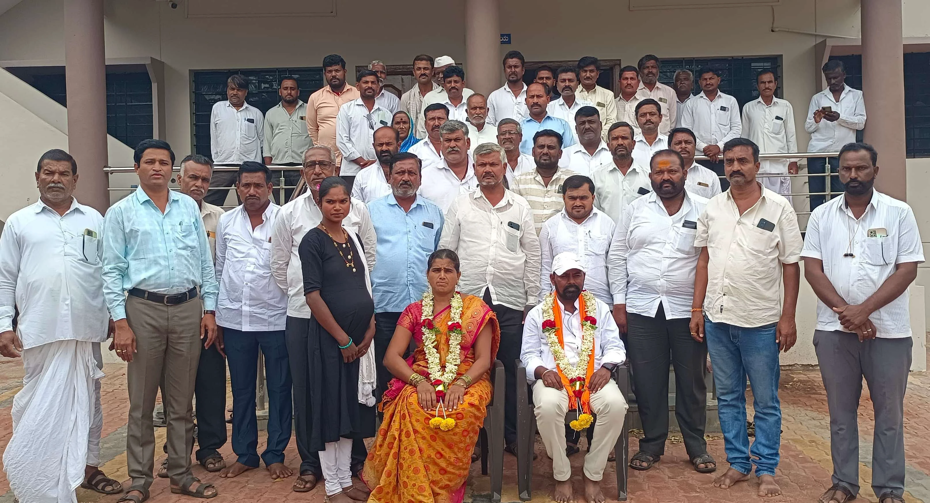 ಮೂಡಲಗಿ | ಹುಣಶ್ಯಾಳ ಪಿವೈ ಗ್ರಾಮ ಪಂಚಾಯ್ತಿ: ಅಧ್ಯಕ್ಷ, ಉಪಾಧ್ಯಕ್ಷರ ಆಯ್ಕೆ