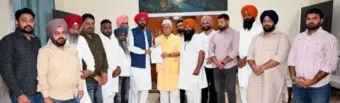 ਪੰਜਾਬ ਦੇ ਸਰਹੱਦੀ ਇਲਾਕਿਆਂ ਨੂੰ ਹੜ੍ਹਾਂ ਤੋਂ ਬਚਾਉਣ ਲਈ 'ਆਪ' ਵਿਧਾਇਕ ਧਾਲੀਵਾਲ ਨੇ ਜੰਮੂ-ਕਸ਼ਮੀਰ ਦੇ ਉਪ ਰਾਜਪਾਲ ਮਨੋਜ ਸਿਨਹਾ ਨਾਲ ਕੀਤੀ ਮੁਲਾਕਾਤ, ਉੱਜ ਨਦੀ 'ਤੇ ਬੰਨ੍ਹ ਬਣਾਉਣ ਦੀ ਚੁੱਕੀ ਮੰਗ