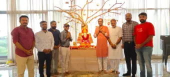 શ્રદ્ધા, સંસ્કાર અને પર્યાવરણનો સંગમ: સાઉથ બોપલ સ્થિત ફ્લોરા આઇરિસમાં ગણપતિ બાપ્પાનું ભક્તિભાવથી સ્વાગત