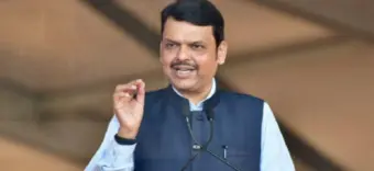 राहुल गांधी को पार्टी छोड़कर स्टैंड-अप कॉमेडियन बनना चाहिए : देवेंद्र फडणवीस