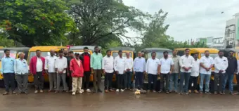 आज माळेगाव परिसरात सर्व रिक्षा धावल्या अजितदादांसाठी.. अगदी मोफत..!