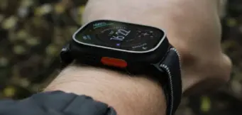 Apple Watch വെറുമൊരു വാച്ചല്ല; ഈ രഹസ്യ ഫീച്ചറുകള്‍ അറിയാമോ?