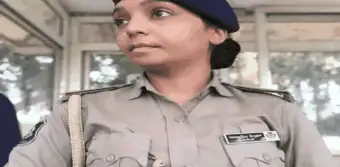 ગાંધીનગર મહિલા કોન્સ્ટેબલ આપઘાત કેસમાં મોટો ઘટસ્ફોટ, રૂમમાં વેબકેમ ગોઠવીને રાખવામા આવતી હતી નજર