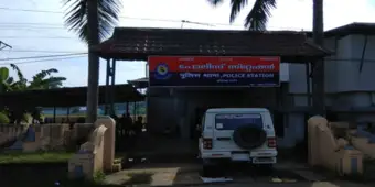 17 വര്‍ഷം മുമ്പ് അച്ഛനുമായി പിണങ്ങി വീടുവിട്ടിറങ്ങി; പലയിടങ്ങളില്‍ ജോലി ചെയ്തു, അതിനിടെ പിതാവ് മരിച്ചു; കൊച്ചിയിലെത്തിയിട്ടു പോലും വീട്ടുകാരെ കാണാൻ കൂട്ടാക്കിയില്ല; മകനെ കണ്ടെത്തി തരണമെന്ന് അമ്മയുടെ പരാതി, കണ്ടെത്തി പൊലീസ്