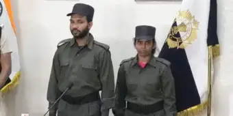 লালবাজারে অস্ত্রসহ আত্মসমর্পণ করলেন মাওবাদী দম্পতি মঙ্গল এবং মালতী