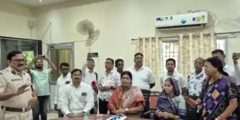 ବିଜେଡି କାଉନସିଲରଙ୍କୁ ମାଡ଼ ଅଭିଯୋଗ: ଏସପିଙ୍କ ଦ୍ୱାରସ୍ଥ ହେଲେ ସ୍ନେହାଙ୍ଗିନୀ, ବିଧାୟକ କହିଲେ 'ଭିତ୍ତିହୀନ'