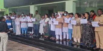 ഡ്യൂട്ടിയിലുണ്ടായിരുന്ന നഴ്സിന്റെ കഴുത്തിന് കുത്തി പിടിച്ചു, നടുവിന് ചവിട്ടി വീഴ്ത്തി മര്‍ദനം, തടയാൻ ശ്രമിച്ച സുരക്ഷാ ജീവനക്കാരനേയും മര്‍ദിച്ചു!! താലൂക്ക് ആശുത്രിയിലെത്തി മദ്യപ സംഘത്തിന്റെ വിളയാട്ടം- നാല് യുവാക്കള്‍ അറസ്റ്റില്‍