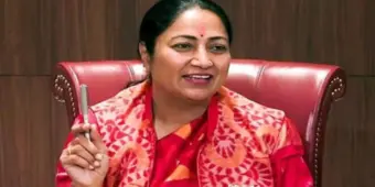 दिल्ली सीएम गुप्ता ने पुराने कमर्शियल वाहनों को BS-VI वाहनों से बदलने के लिए 'परिवर्तन' योजना को दी मंज़ूरी