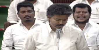 "சென்னை உயர்நீதிமன்றத்தில் தமிழ்!": முதலமைச்சர் விஜய் கொண்டு வந்த தனித்தீர்மானம் ஒருமனதாக நிறைவேற்றம் - சபாநாயகர் ஜே.சி.டி. பிரபாகர் அறிவிப்பு!
