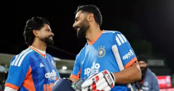 ನ್ಯೂಝಿಲೆಂಡ್ ವಿರುದ್ಧದ 2ನೇ T20 | ರೋಹಿತ್ ಶರ್ಮಾ ದಾಖಲೆ ಮುರಿಯಲು ಶ್ರೇಯಸ್ ಅಯ್ಯರ್‌ ಗೆ ಬೇಕು 25 ರನ್‌!