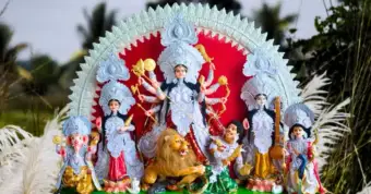 Love, Nostalgia & Dhaak Beats! This New Puja Anthem Will Steal Your Heart Right Away