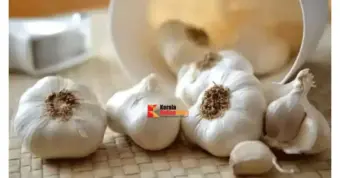 എളുപ്പം വെളുത്തുള്ളിയുടെ തൊലി കളയണോ? ഇങ്ങനെ ചെയ്താല്‍ മതി