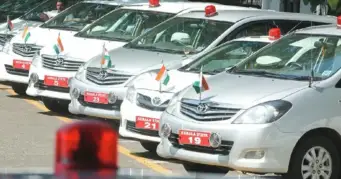സ്വകാര്യവാഹനം ഔദ്യോഗിക വാഹനമായി ഉപയോഗിക്കാൻ അഞ്ച് മന്ത്രിമാര്‍ക്ക് കര്‍ശന വ്യവസ്ഥകളോടെ അനുമതി നല്‍കി സര്‍ക്കാര്‍