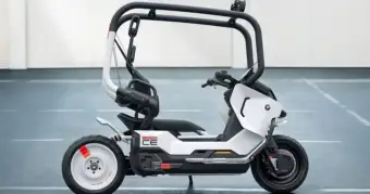 ভারতে BMW Vision CE Electric Scooter-এর পেটেন্ট ফাইল: হেলমেট ছাড়াই রাইডিংয়ের ভাবনা?