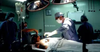 52 साल से शख्स की आंत में फंसी थी ये खतरनाक चीज, फिर भी रहा जिंदा, डॉक्टर भी रह गए हैरान