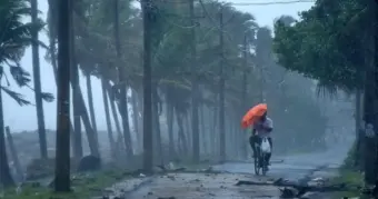 സംസ്ഥാനത്ത് മഴ തുടരുന്നു; ഇന്ന് ആറ് ജില്ലകളില്‍ യെല്ലോ അലര്‍ട്ട്