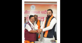 सेवा, संकल्प और समर्पण के 100 दिन! :                                              भाजपा प्रदेश कार्यालय पटना में विधानमंडल दल की बैठक में नितिन नवीन एवं सीएम सम्राट हुए शामिल