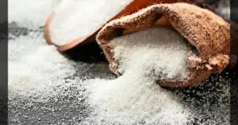 ஷாக் கொடுத்த இனிப்பு..!! தமிழ்நாட்டில் தாறுமாறாக எகிறிய சர்க்கரை விலை..!!