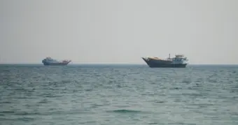 Oil Prices Climb Fourth Day Amid Escalating Attacks Near Key Hormuz Route