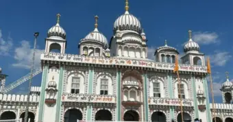 कनाडा के एडमंटन में गुरुद्वारे में पेचकस से हमला, दो घायल, आरोपी हिरासत में