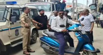 ઇડર પોલીસની લાલ આંખ: આડેધડ પાર્કિંગ કરનારાઓ સામે કડક ટ્રાફિક ડ્રાઇવ શરૂ