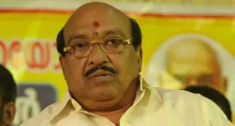 ആരാണ് സര്‍ക്കാരിന് ഈ നിയമോപദേശം നല്‍കുന്നത്? ആ അഭിഭാഷകൻ പദവിയില്‍ ഇരിക്കാൻ യോഗ്യനല്ല. മൈക്രോ ഫിനാൻസ് തട്ടിപ്പ് കേസില്‍ പ്രോസിക്യൂഷൻ അനുമതി നല്‍കുന്നതില്‍ കടുത്ത വിമര്‍ശനമുന്നയിച്ച്‌ ഹൈക്കോടതി