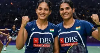 ക്വാര്‍ട്ടര്‍ ഫൈനലില്‍ നാലാം സീഡ് ചൈനീസ് സഖ്യത്തെ അട്ടിമറിച്ച്‌ ലോക ബാഡ്മിന്റണ്‍ ചാമ്പ്യൻഷിപ്പിന്റെ സെമിഫൈനലിലെത്തി മലയാളിയായ ട്രീസ ജോളിയും ഗായത്രിയും