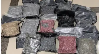Crime News: अहमदाबाद विमानतळावर गांजा तस्करीचा पर्दाफाश, ८.९ कोटी रुपयांच्या गांजासह मुंबईतील एका व्यक्तिला अटक