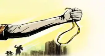 Crime : डोंबिवलीत सार्वजनिक रस्त्यावर लूट; विद्यार्थ्याच्या गळ्यातील चेनसह मोबाईल हिसकावला