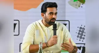 CSK Head Coach : चेन्नई सुपर किंग्जचा मुख्य प्रशिक्षक झहीर खान, फ्लेमिंगच्या १८ वर्षांच्या पर्वाचा अंत