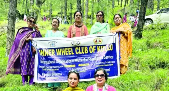 सुल्तानपुर स्कूल में एक पेड़ मां के नाम के तहत रोपी हरियाली - Divya Himachal