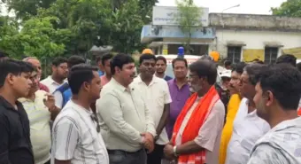 হরিশ্চন্দ্রপুর হাসপাতালে অ্যাম্বুলেন্স উদ্বোধন, পূর্বতন সরকারের বিরুদ্ধে তোপ বিজেপি সাংসদের।