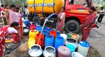 Navi Mumbai : द्रोणागिरीत पाण्यासाठी टाहो! ३५० कुटुंबे पाण्याविना; टँकरवर दरमहा पाच लाखांचा खर्च