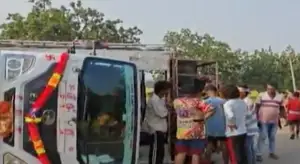 Malkangiri: At least one killed, over 10 injured as DJ vehicle overturns