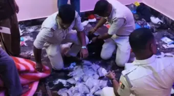 গাজোলে পুলিশের বড় সাফল্য, ৩ কেজি ব্রাউন সুগারসহ গ্রেপ্তার ৪!