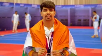 ഏഷ്യൻ ഗെയിംസ് ഉദ്ഘാടനം; മനു ഭാക്കറിനൊപ്പം പവൻ സെഹ്‌റാവത് പതാകയേന്തും