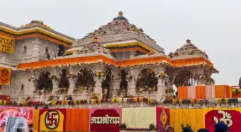 രാമക്ഷേത്ര ഫണ്ട് തിരിമറിയില്‍ ശക്തമായ അന്വേഷണം വേണം; പ്രധാനമന്ത്രിയുടെ വസതിയിലേക്ക് സന്ന്യാസിമാരുടെ മാര്‍ച്ച്‌