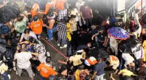 সপ্তমীর রাতে চোরবাগান সর্বজনীন দূর্গা পূজা মন্ডপে ভয়াবহ পদপৃষ্ঠের ঘটনায় মৃত্যু মিছিল!