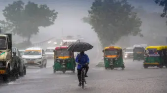 ગુજરાતમાં ચોમાસાની ધમાકેદાર એન્ટ્રી, અઢી ઈંચ વરસાદથી સુરત જળબંબાકાર