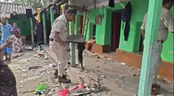 গড়বেতার বেনাচাপড়ায় সংঘর্ষ, ১৪ জন গ্রেফতার-চিকিৎসাধীন ৩ বিজেপি কর্মী।