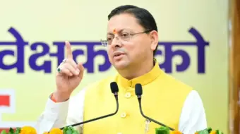 CM धामी का बड़ा बयान: 'शिक्षक ही बनाता है पूरे देश का भविष्य', छात्रों को दिया सफलता का महामंत्र