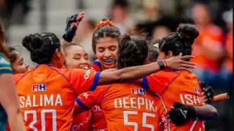 Hockey WC | இந்திய மகளிர் அணி கோல் மழை... தென் ஆப்பிரிக்காவை 6-1 என பந்தாடி அபார வெற்றி!