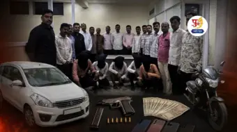 ATM मधून पैसे काढून तो बाहेर पडला अन् तेवढ्यात ५ दरोडेखोरांनी रस्ता अडवला! पिस्तूल दाखवत धमकी दिली अन्.