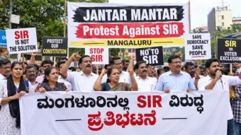 Mangaluru: 'Jantar Mantar' Protest Held Outside Mini Vidhana Soudha Against SIR