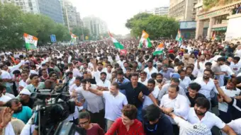ફોક્સ ન્યૂઝના અહેવાલમાં ફ્રાંસની હુલ્લડો અને ભારતના સીઈસી વિરોધી વિરોધ વચ્ચેનો સંબંધ હોવાનો દાવો કરવામાં આવ્યો છે, ભાજપે કોંગ્રેસને નિશાન બનાવ્યું છે