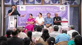 "இன்னும் முதல்தலைமுறை மாணவர்கள் இருக்காங்க.. அகரம் அவங்களை தேடிப்போகுது" - சூர்யா நெகிழ்ச்சி பேச்சு