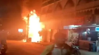 ಬೆಂಗಳೂರು : ಅಂಗಡಿಯೊಂದರಲ್ಲಿ ಬೆಂಕಿ ಬಿದ್ದು ಗ್ಯಾಸ್‌‍ 23 ಸಿಲಿಂಡರ್‌ಗಳು ಸ್ಫೋಟ