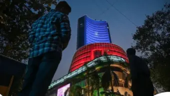 Global Market : तेल की कीमतों में उछाल से वैश्विक शेयर बाजारों में भारी गिरावट